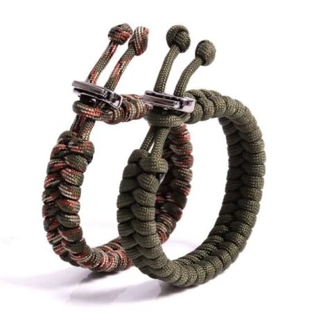 paracord bracelet